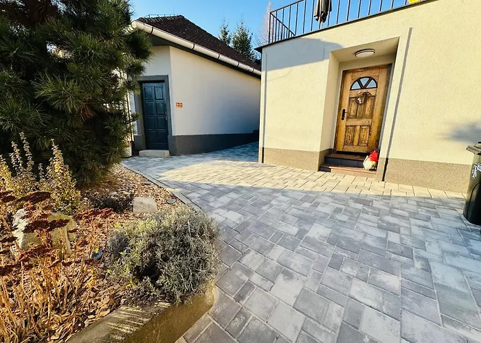 útulný V Klidné části Benešova * Benesov (Central Bohemian)